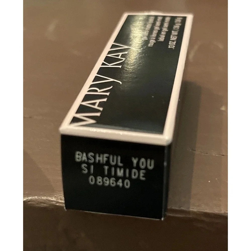 Mary Kay Gel Semi-Matte Lipstick BASHFUL YOU‎ 089640